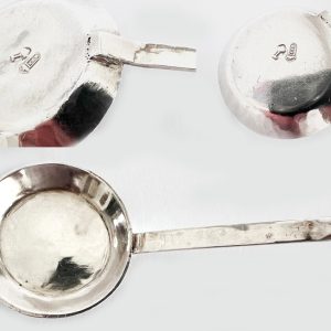 Antiek zilveren miniatuur koekenpan P. van Somerwil